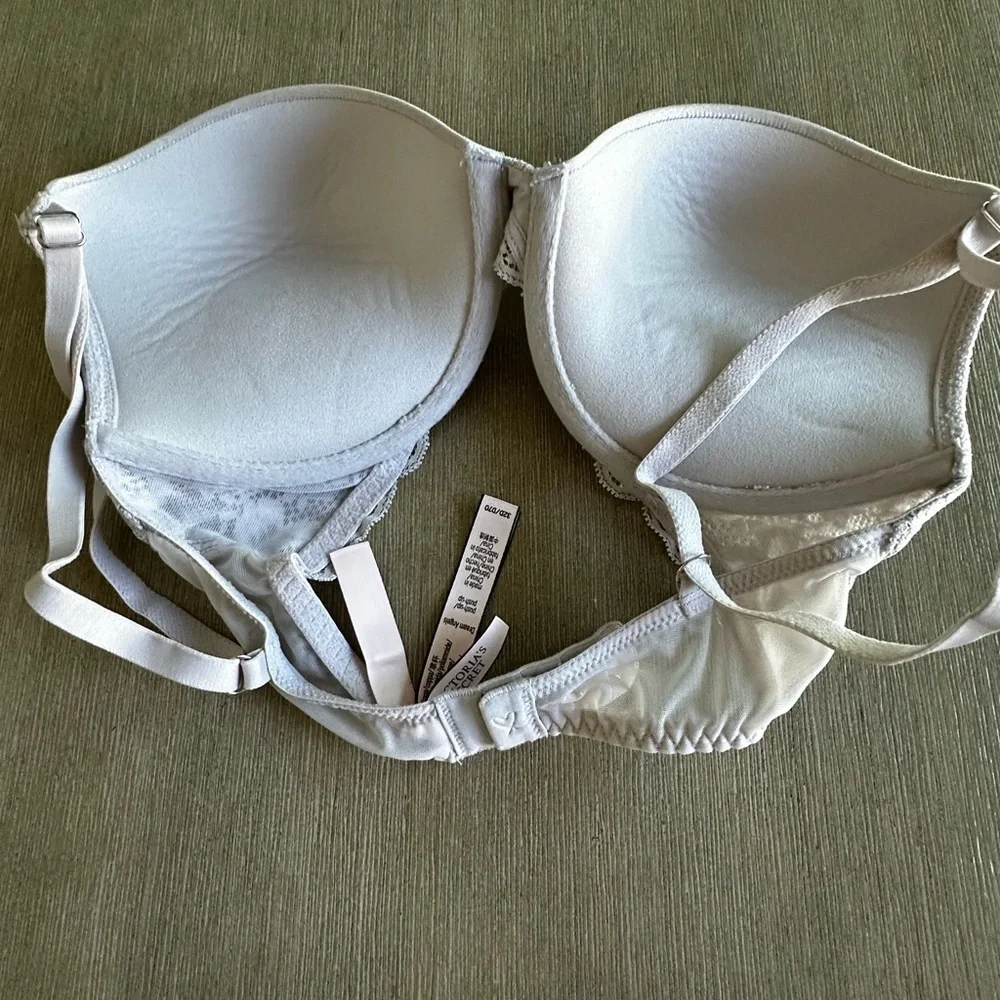 Victoria's Secret dream angels sparkle and Lace Accent Bra in soft gray 32d - Picture 4 of 6